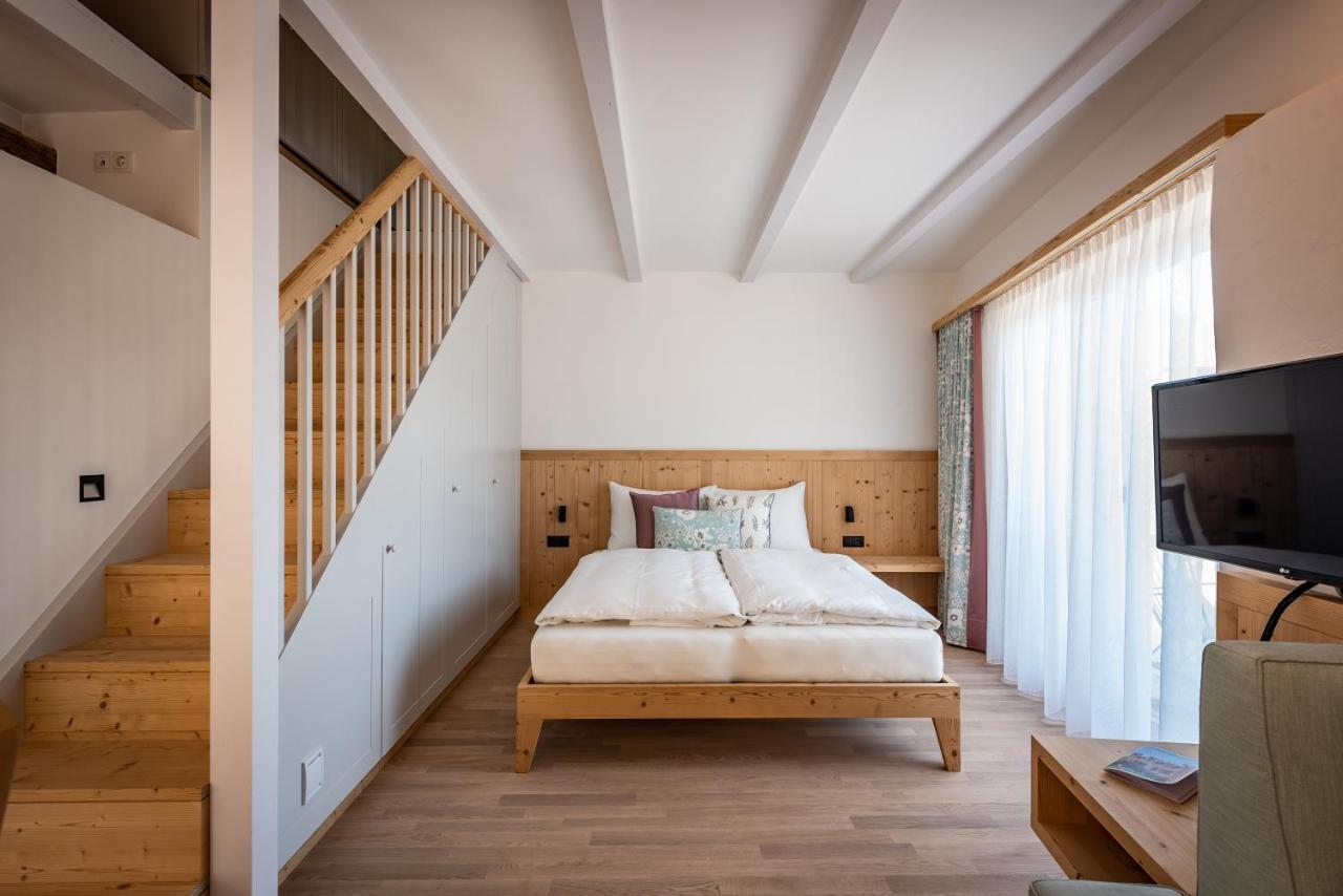 Weingut Schmid Oberrautner Apartment Suites ボルツァーノ エクステリア 写真